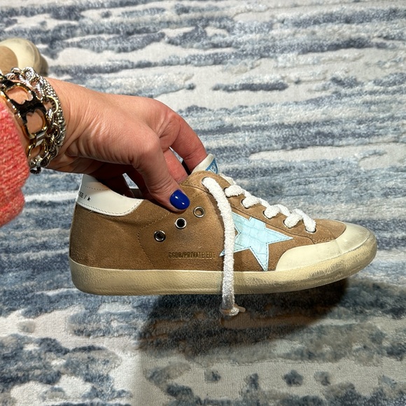 Golden Goose Super Star Low Top Sneakers - Picture 3 of 14